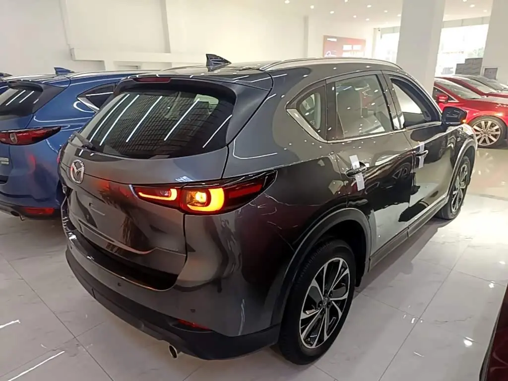 Mazda CX-5 2022 — Photo 6/19