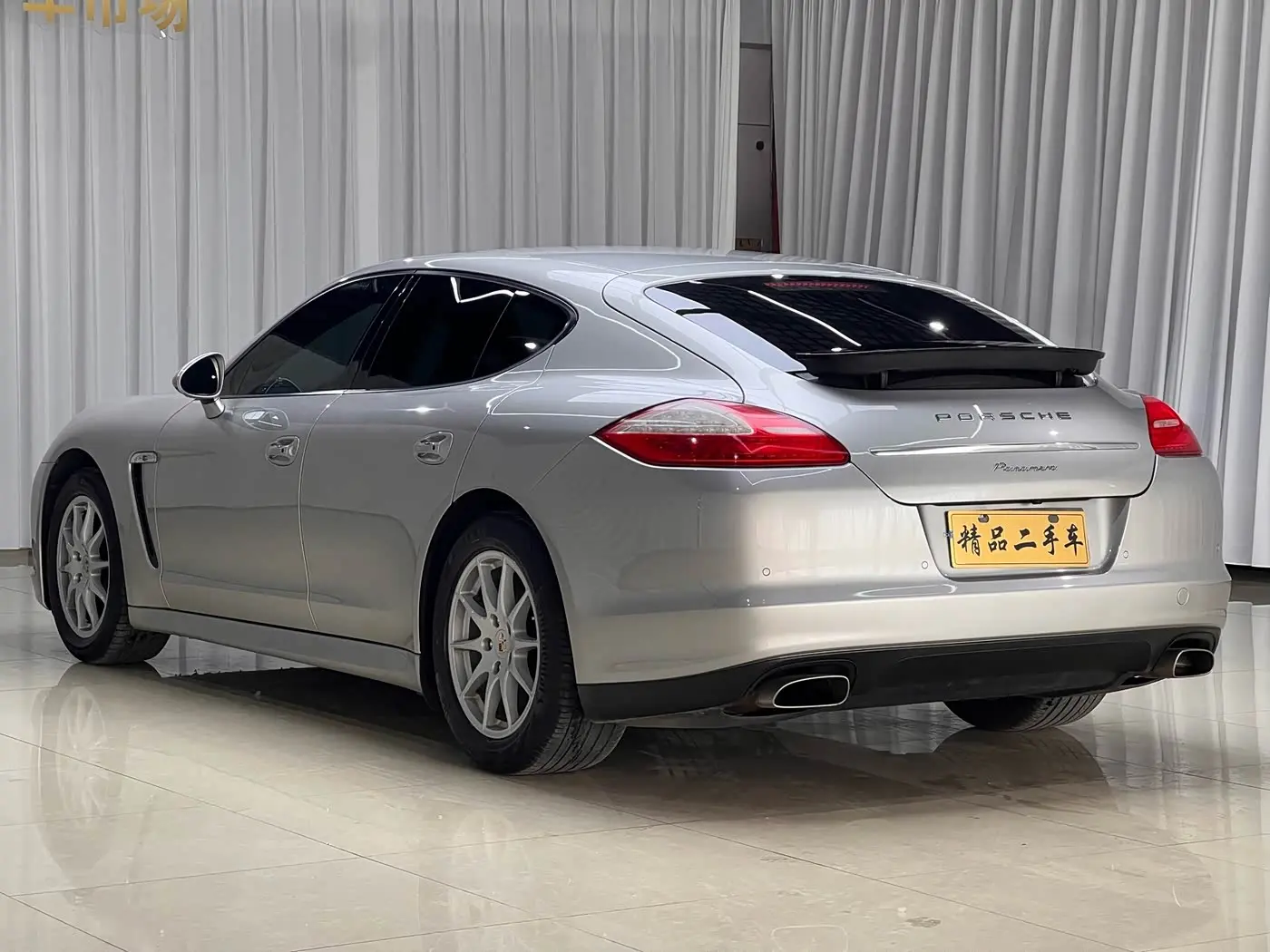 Porsche Panamera 2012 — Photo 7/16