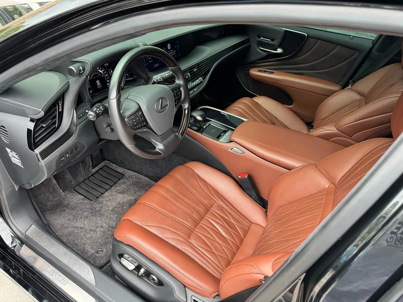 Lexus LS 2019 — Şəkil 10/15