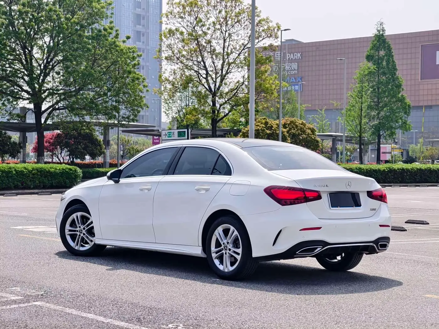 Mercedes-Benz A-Class 2023 — ფოტო 6/20