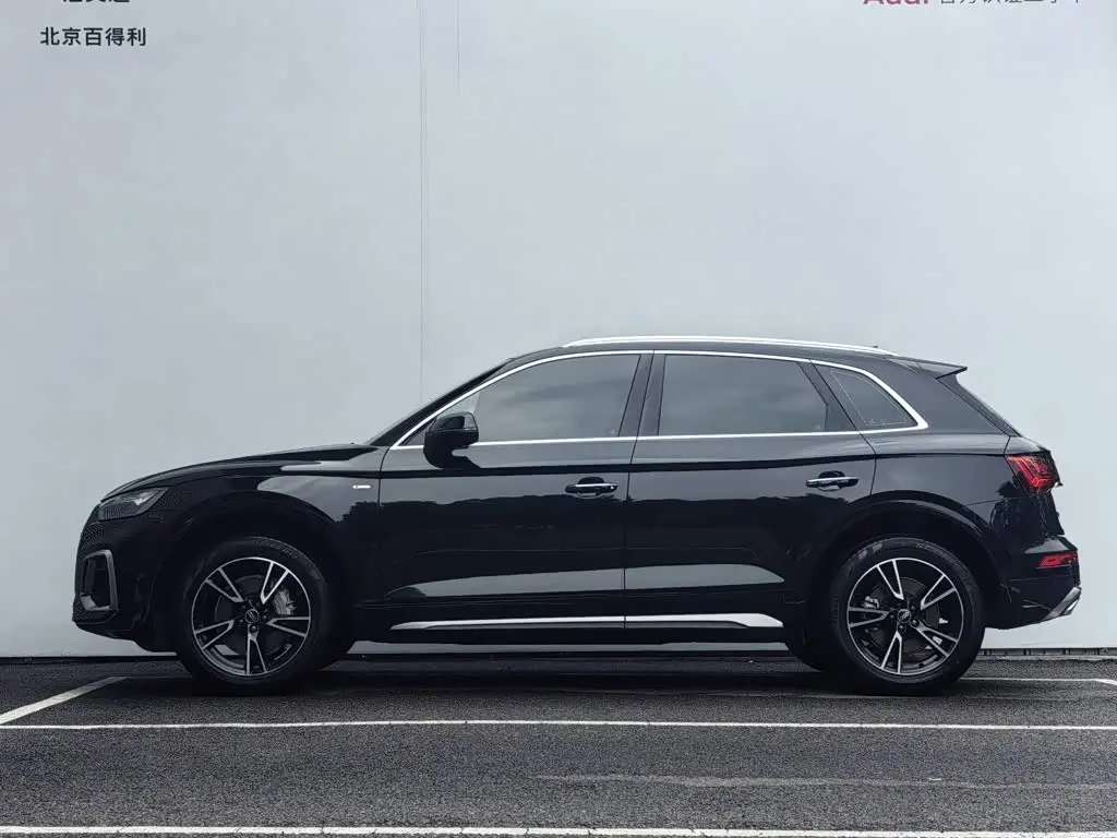 Audi Q5L 2024 — Photo 13/17