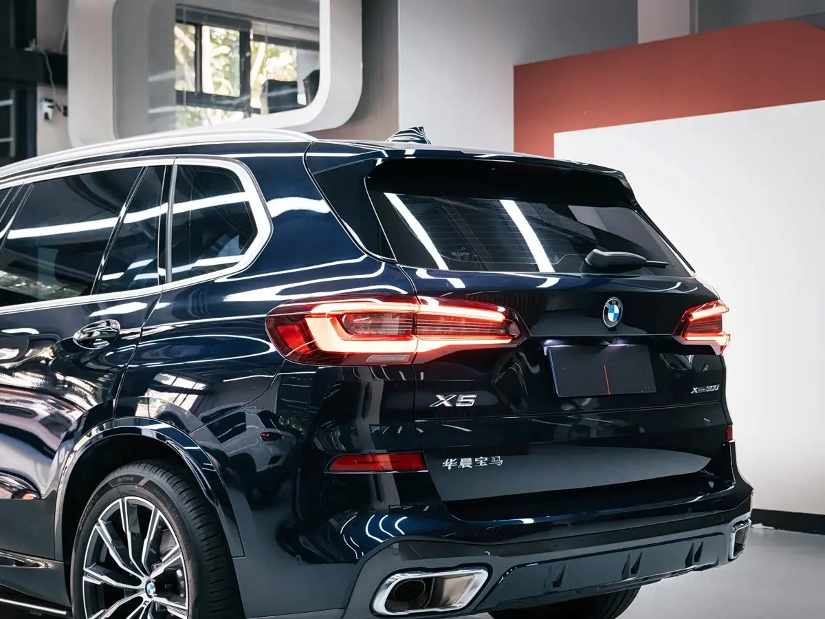 BMW X5 2023 — Фото 8/20