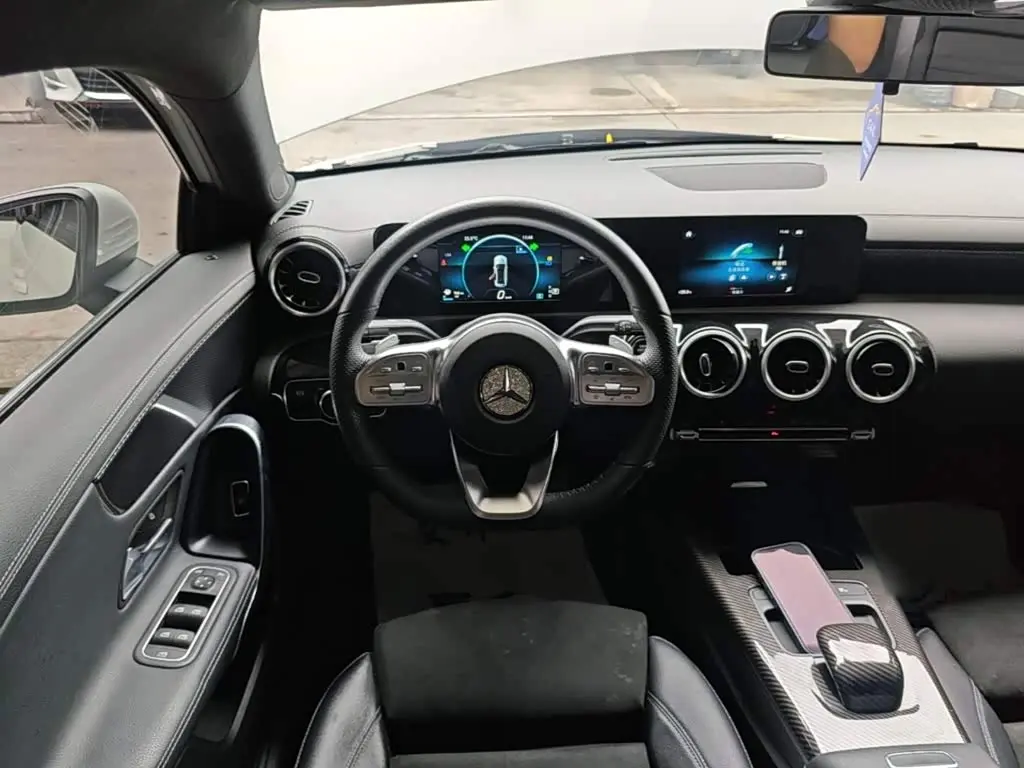 Mercedes-Benz A-Class 2019 — Şəkil 10/19