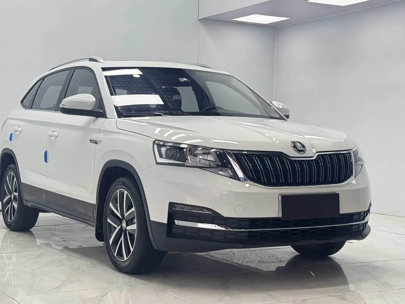 Škoda Kamiq 2023 — Фото 3/17