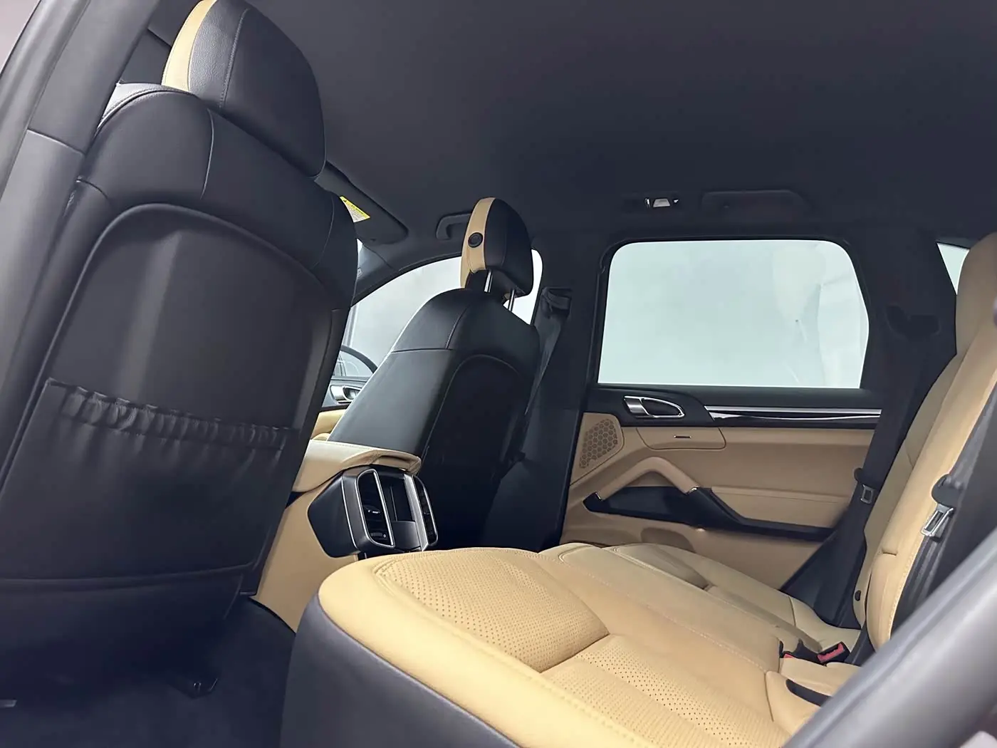 Porsche Cayenne New Energy 2017 — Фото 12/20