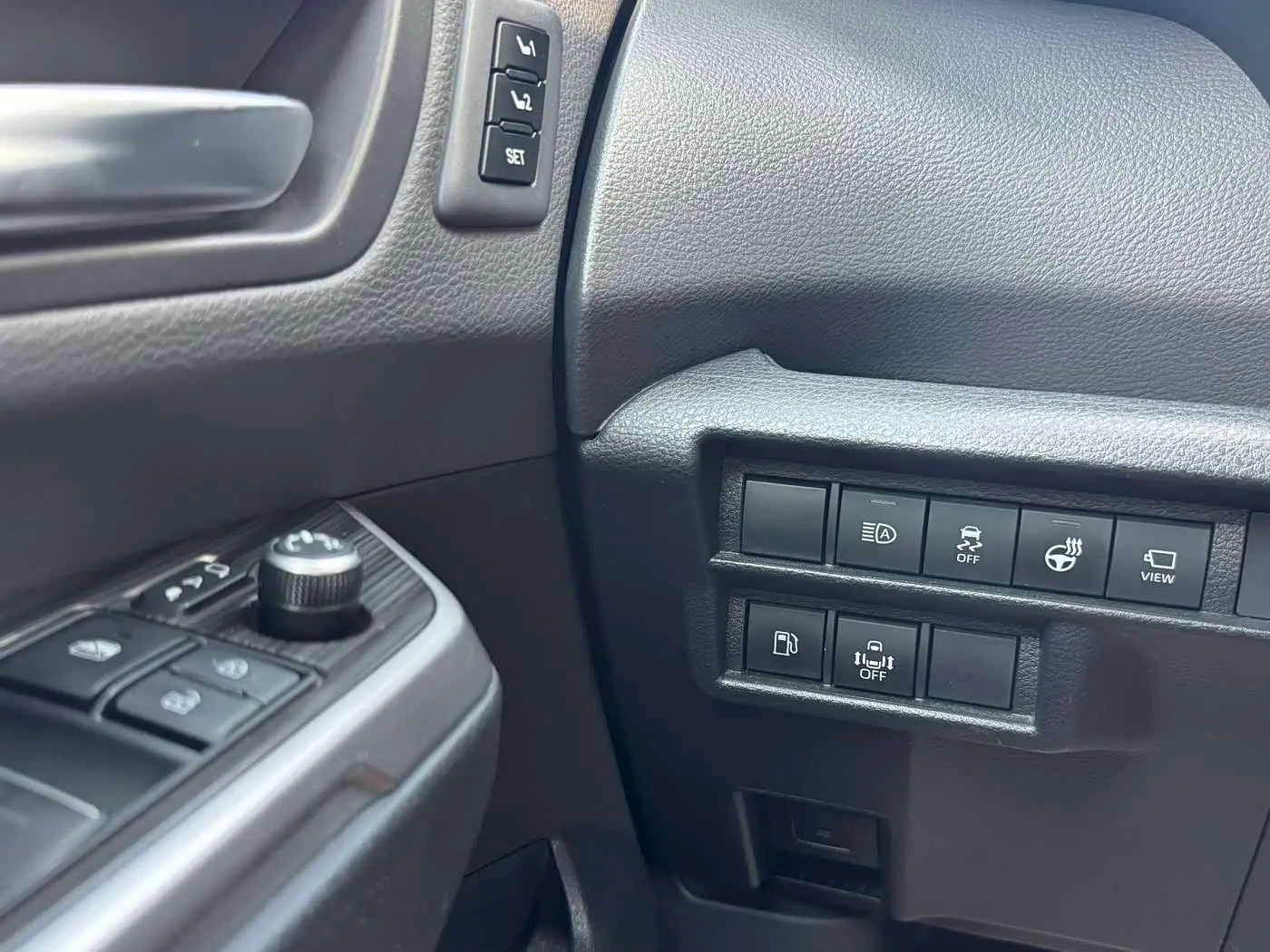 Toyota Sienna 2023 — Photo 18/20