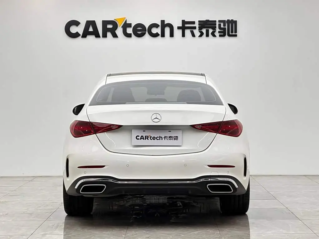 Mercedes-Benz C-Class 2025 — Фото 4/16