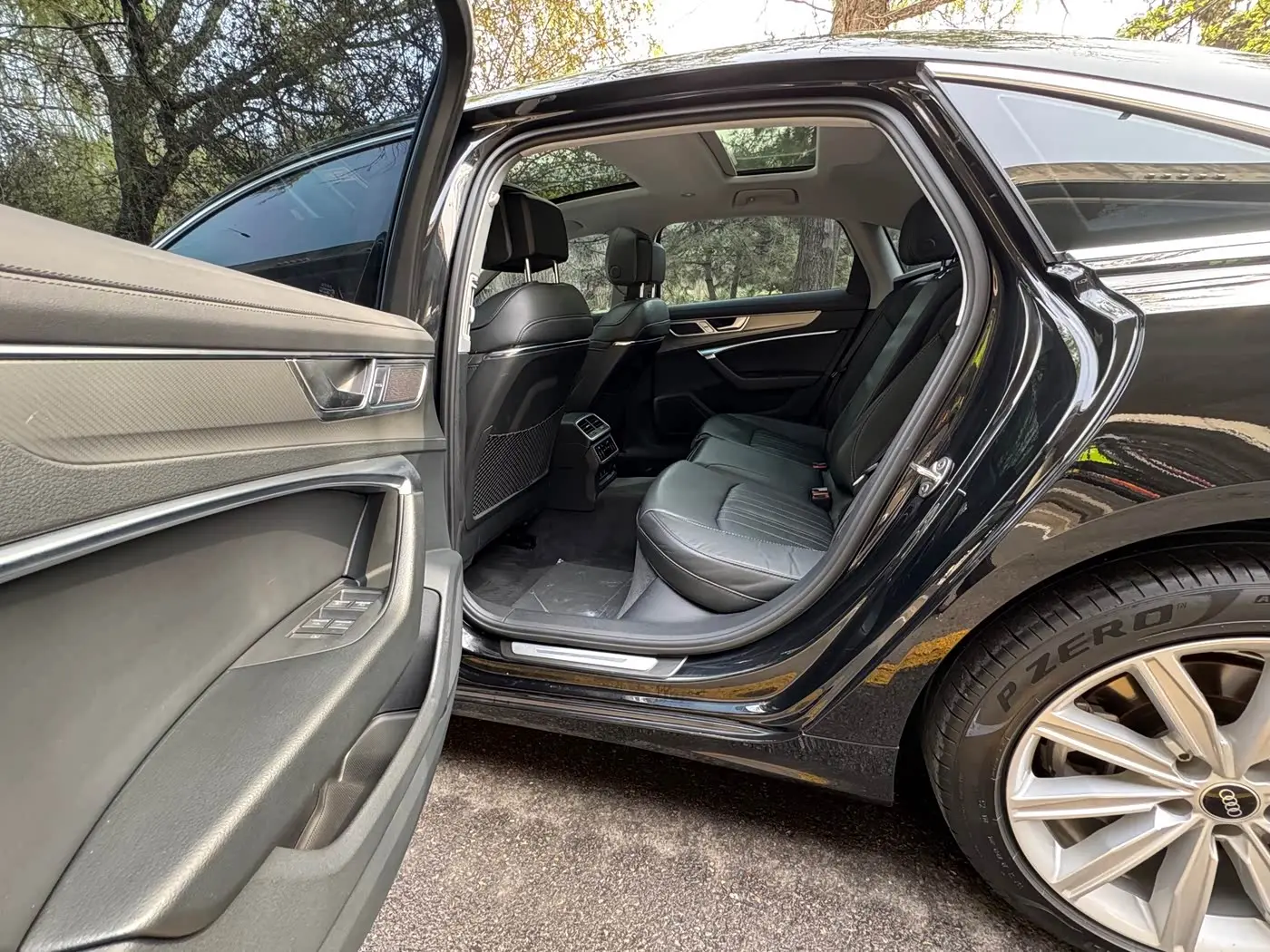 Audi A6L 2023 — Photo 14/16