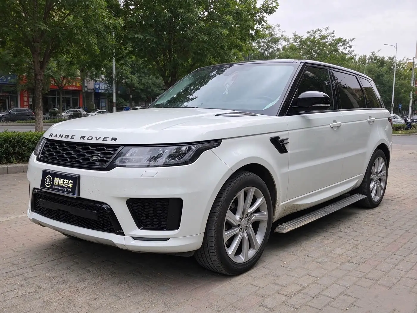 Land Rover Range Rover Sport 2018 — Photo 1/6