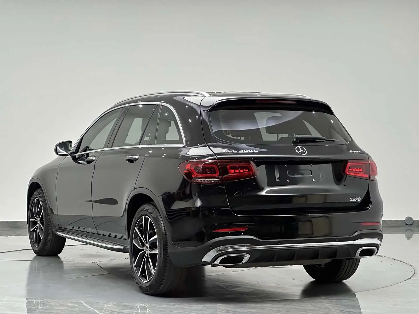 Mercedes-Benz GLC 2021 — Photo 7/20