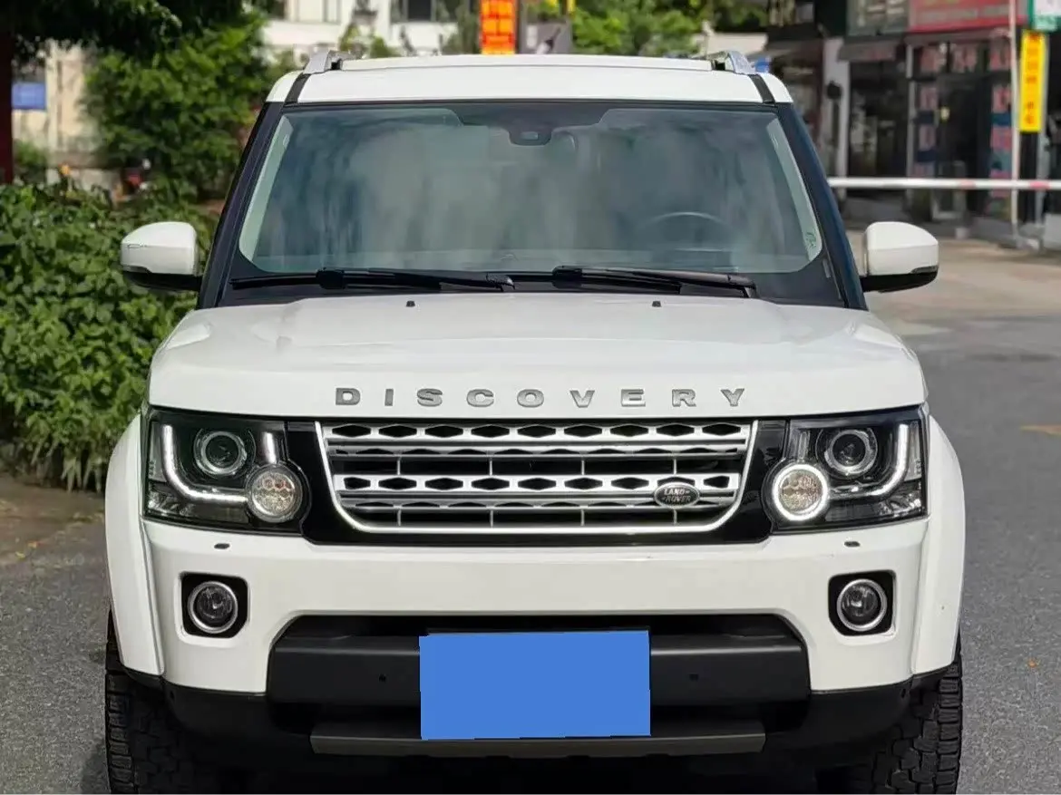 Land Rover Discovery 2016 — Photo 2/13