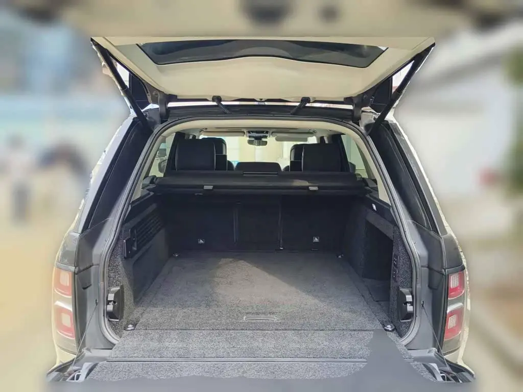 Land Rover Range Rover 2020 — Photo 13/15
