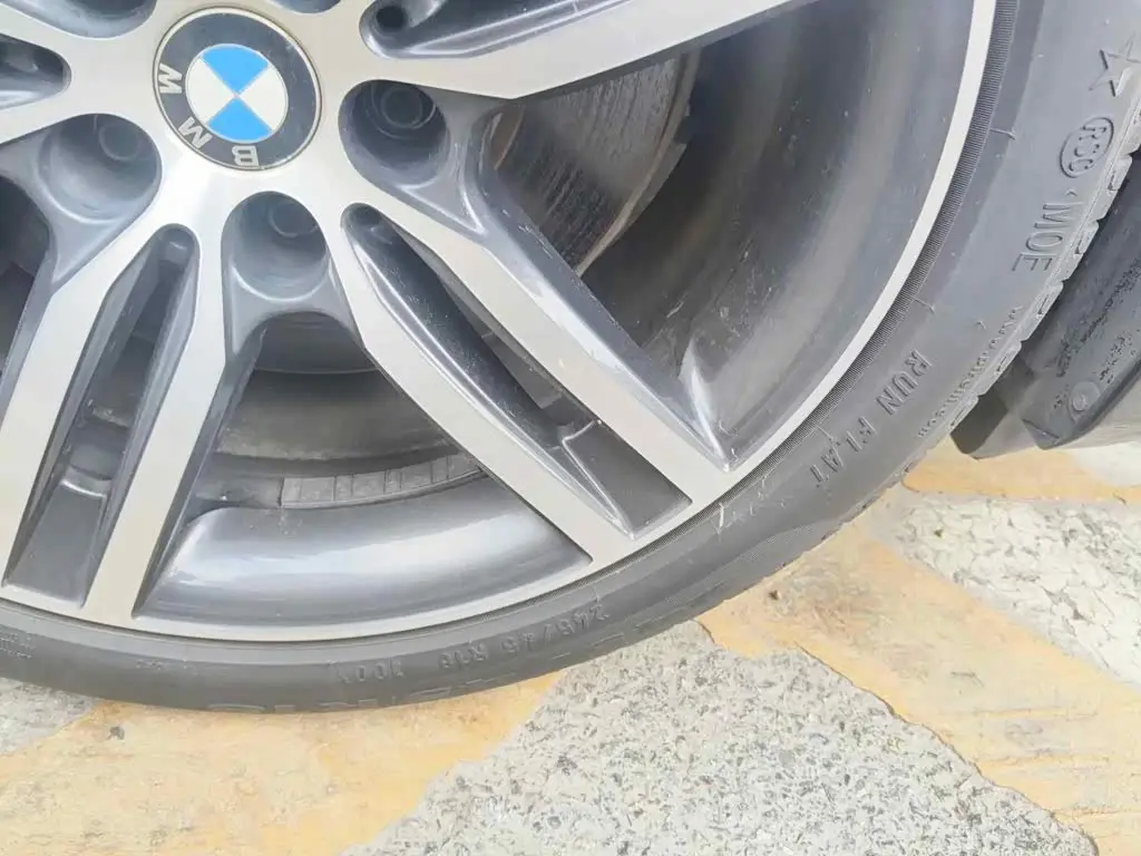 BMW 5 Series 2021 — Photo 7/13