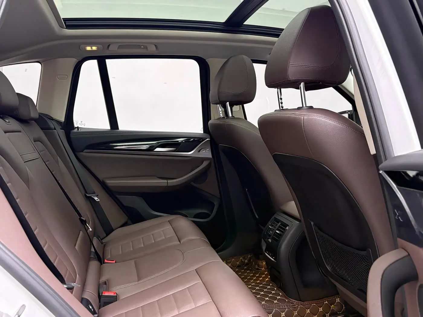 BMW X3 2018 — Фото 15/15