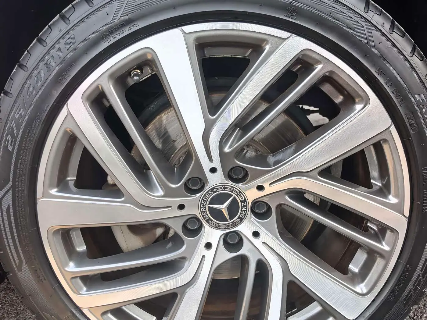 Mercedes-Benz E-Class 2024 — Photo 15/15