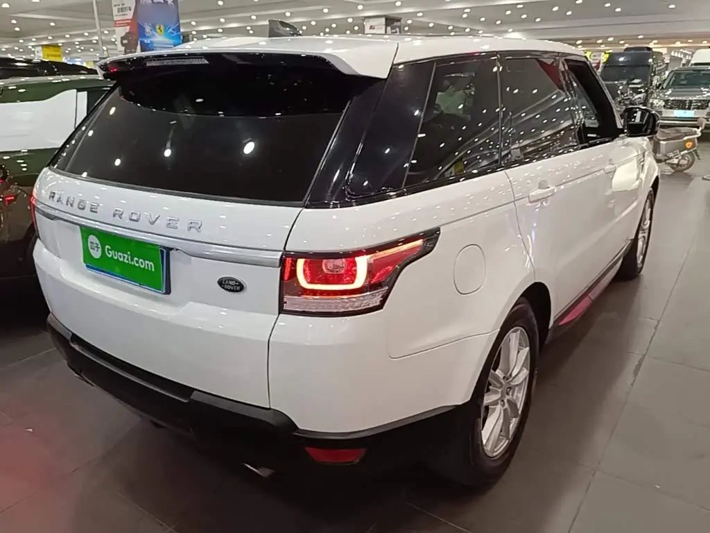 Land Rover Range Rover Sport 2017 — Фото 7/20