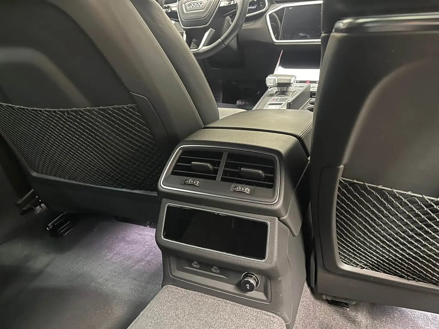 Audi A6L 2024 — Photo 20/20