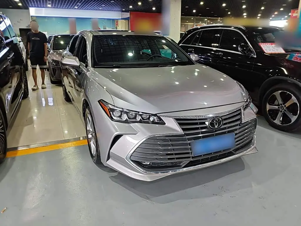 Toyota Avalon 2022 — Photo 3/19