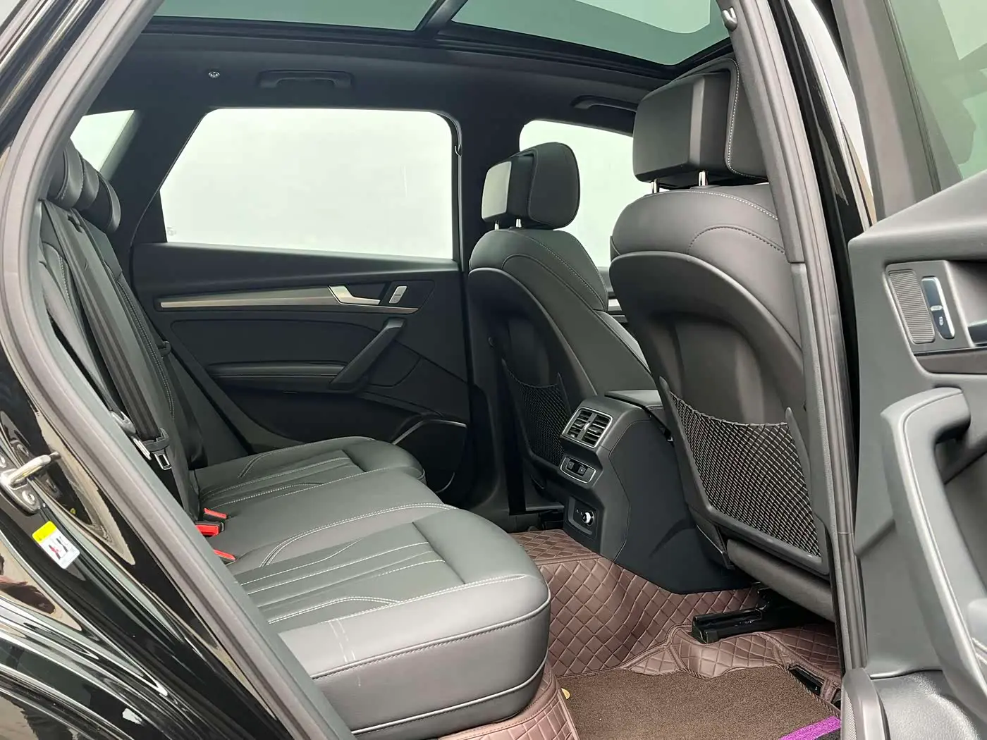 Audi Q5L 2024 — Photo 7/9