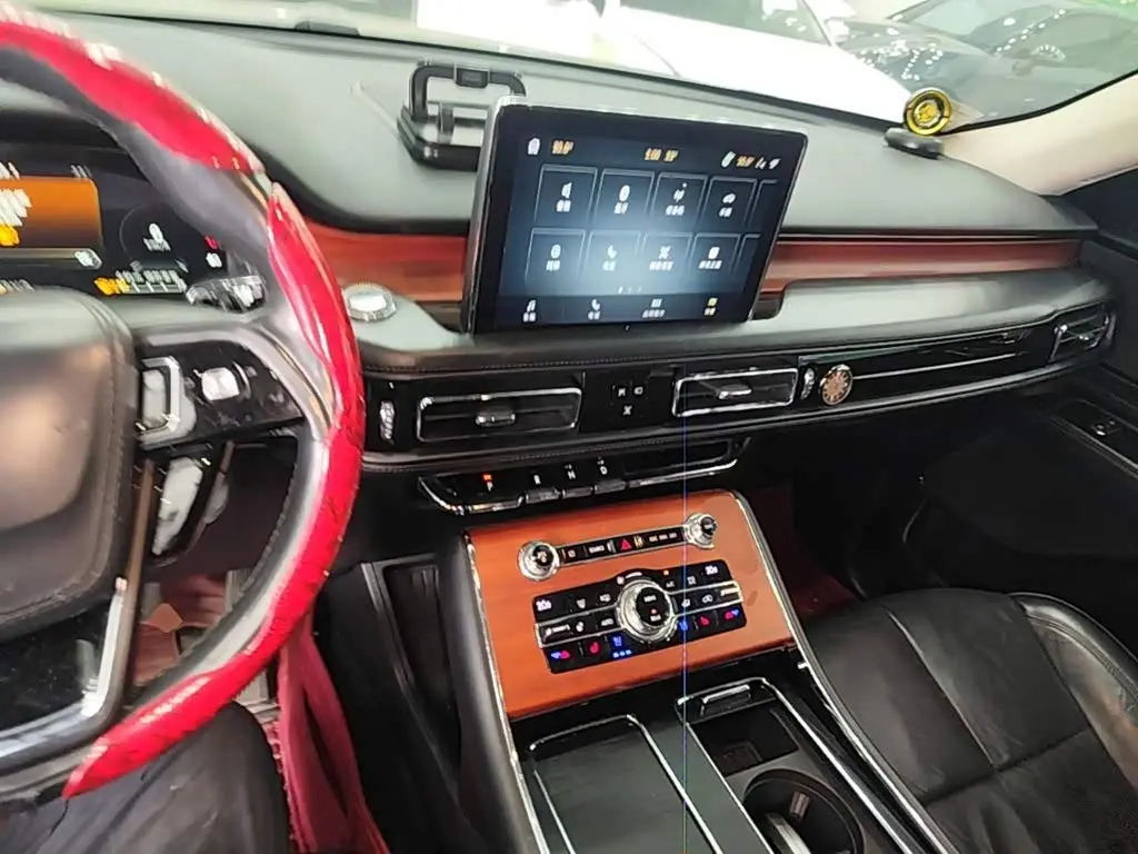 Lincoln Aviator 2020 — Photo 9/19