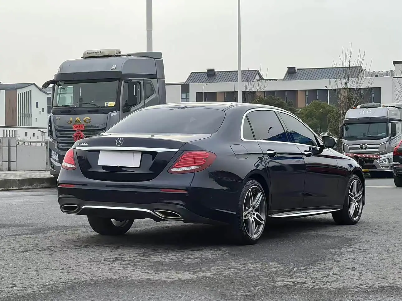 Mercedes-Benz E-Class 2020 — Фото 8/13