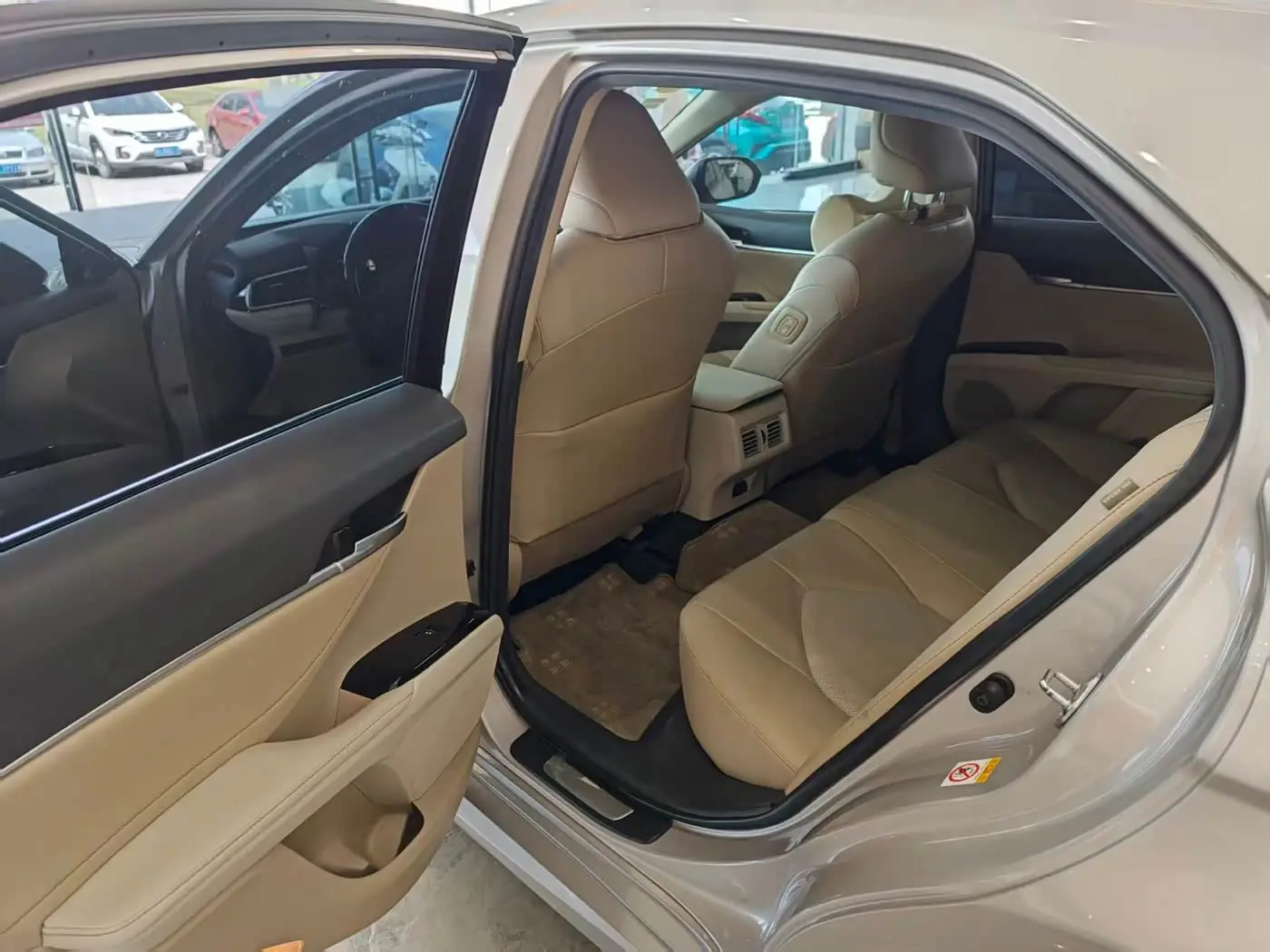 Toyota Camry 2018 — Photo 4/7
