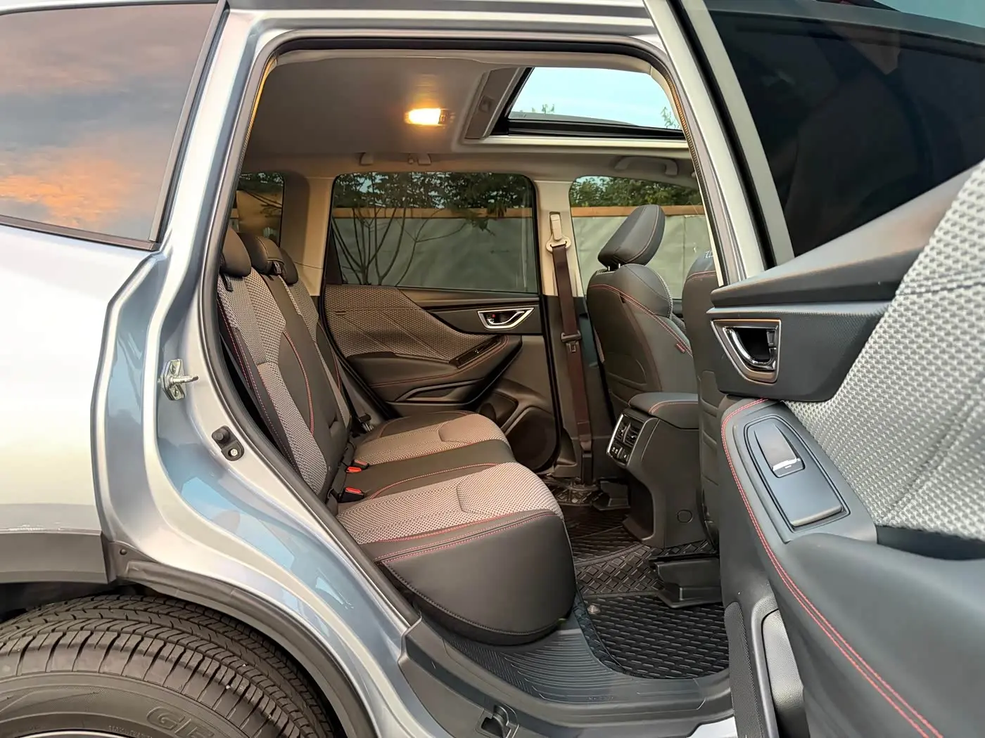 Subaru Forester 2020 — Фото 17/20