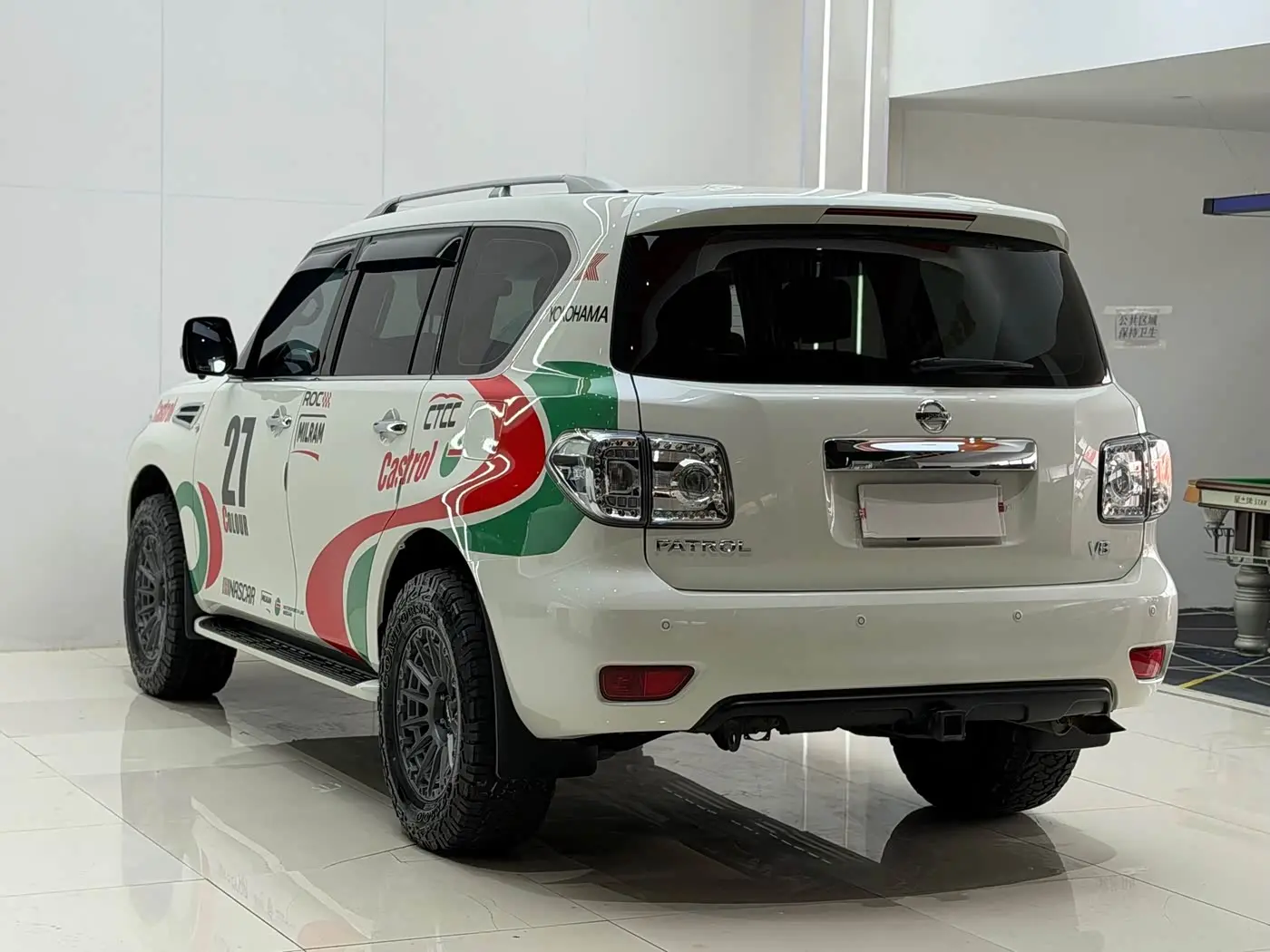 Nissan Patrol 2017 — Фото 16/16