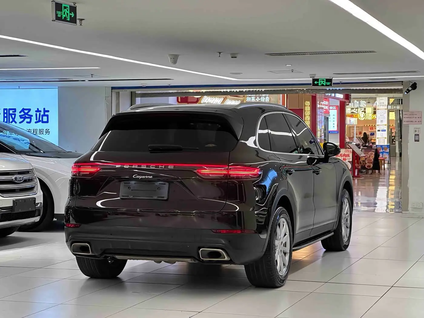 Porsche Cayenne 2019 — Фото 7/20