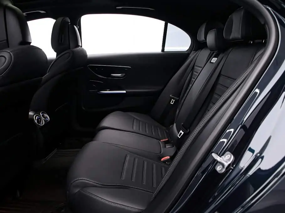 Mercedes-Benz C-Class 2024 — Şəkil 16/19