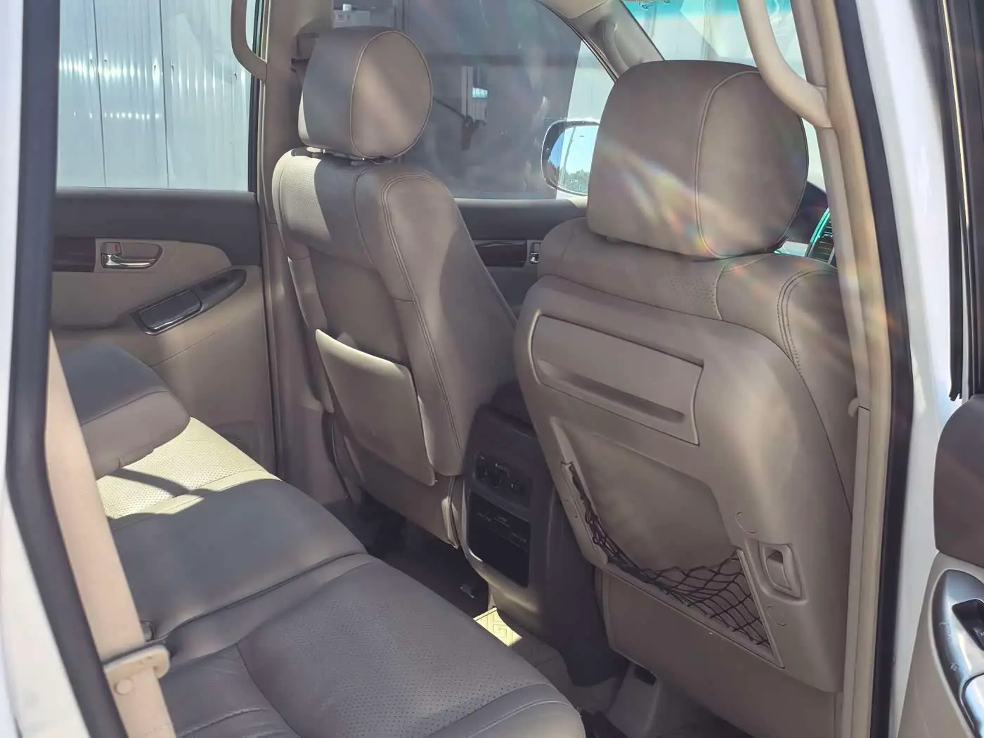 Toyota Prado 2010 — Photo 11/20