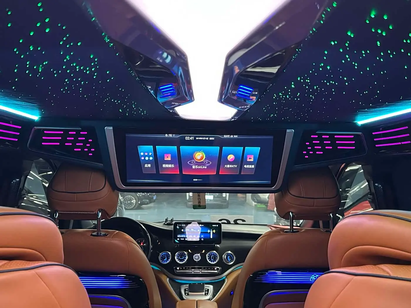 Mercedes-Benz Vito 2023 — Photo 10/20