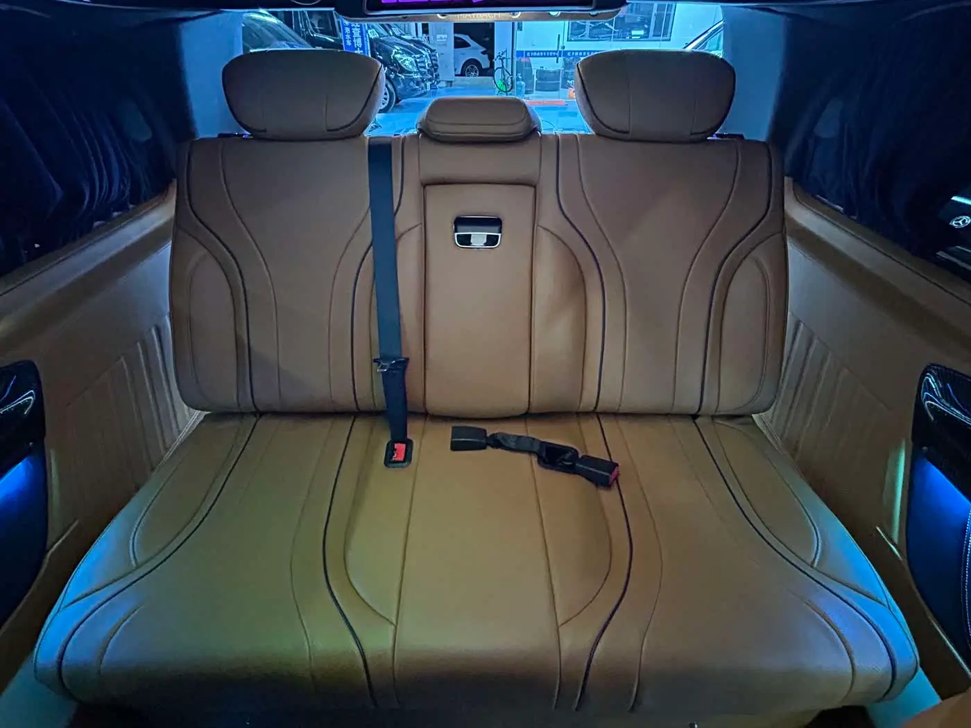 Mercedes-Benz Vito 2023 — Photo 16/20