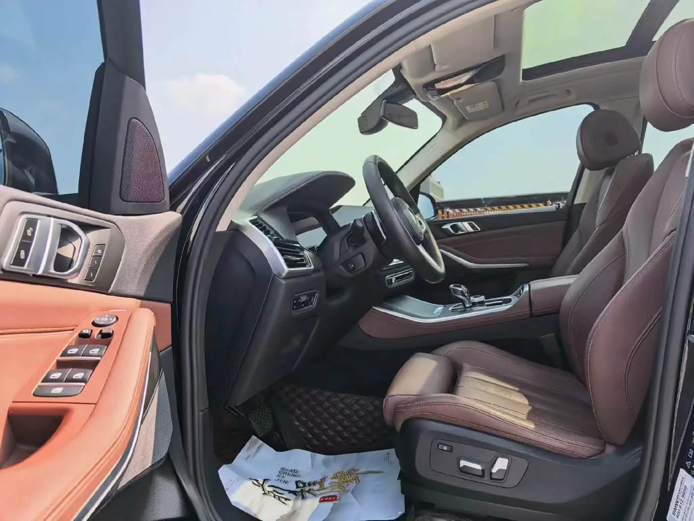 BMW X5 2021 — Photo 3/9