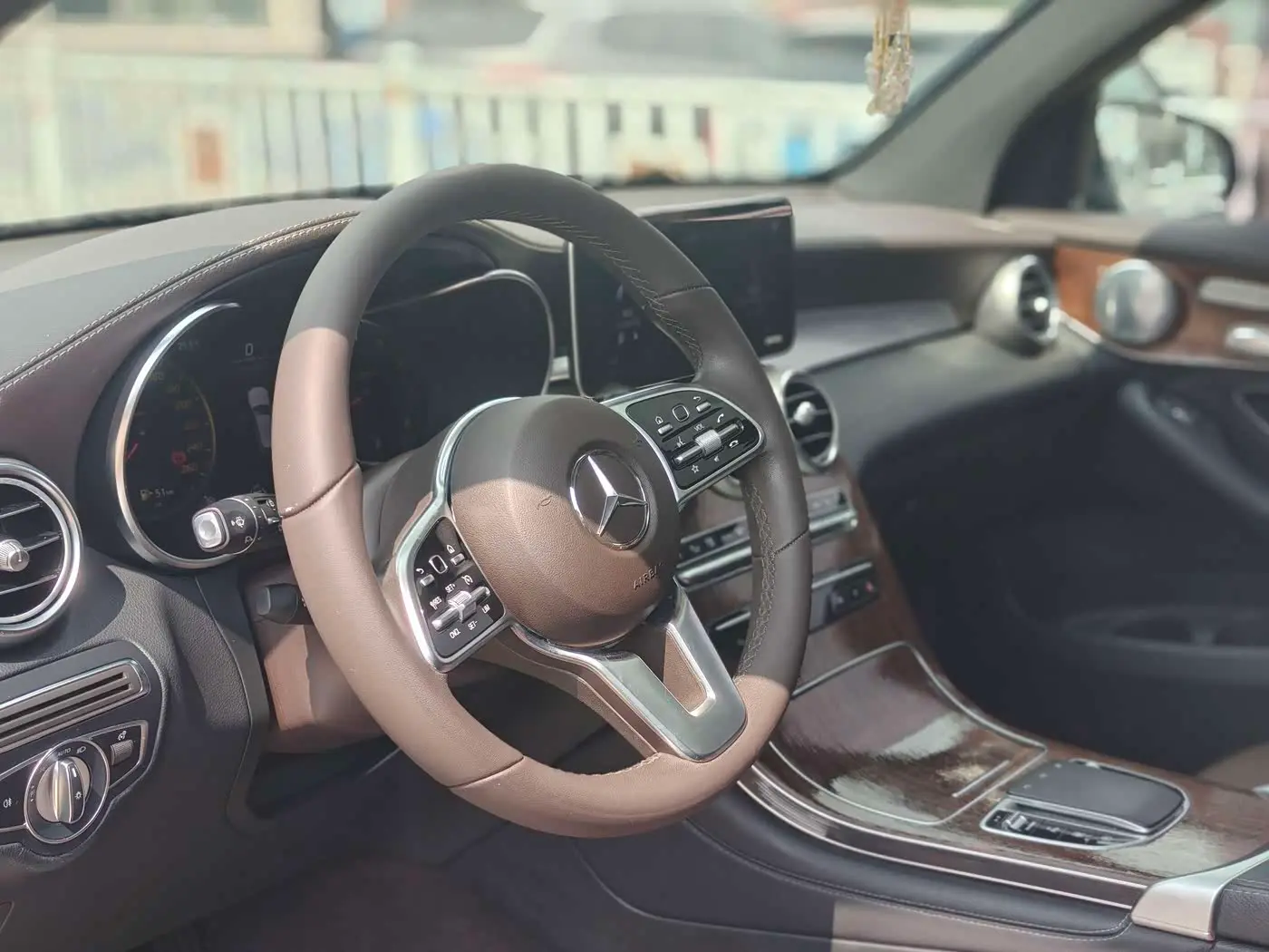 Mercedes-Benz GLC 2020 — Фото 4/12