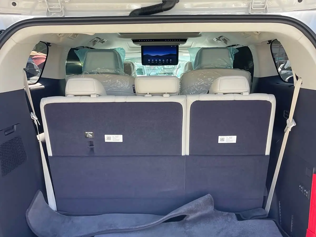 Buick GL8 New Energy 2026 — Photo 15/20