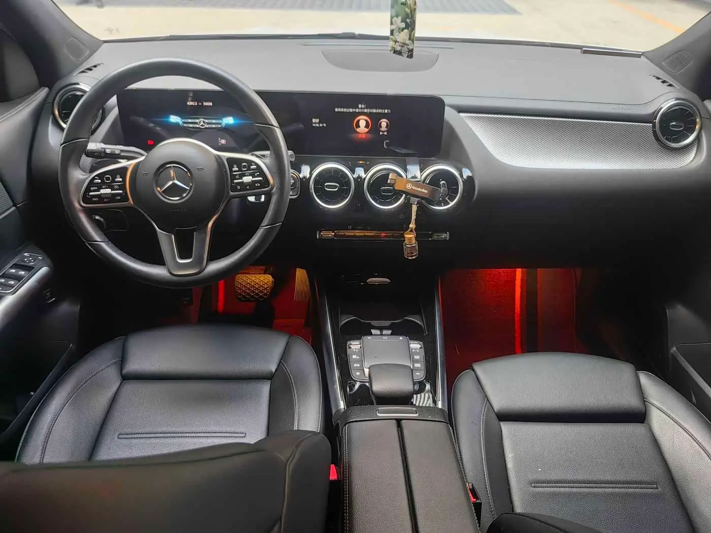 Mercedes-Benz GLA 2021 — Photo 8/10