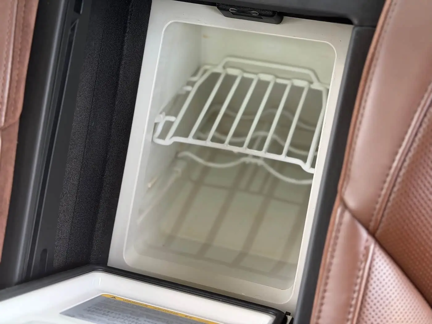 Audi A8 2014 — Photo 11/16