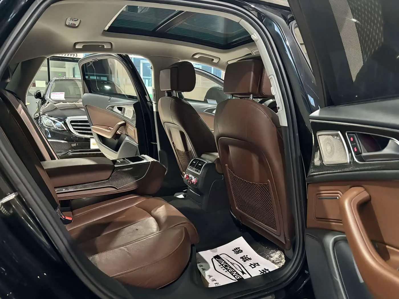 Audi A6L 2017 — Şəkil 10/17