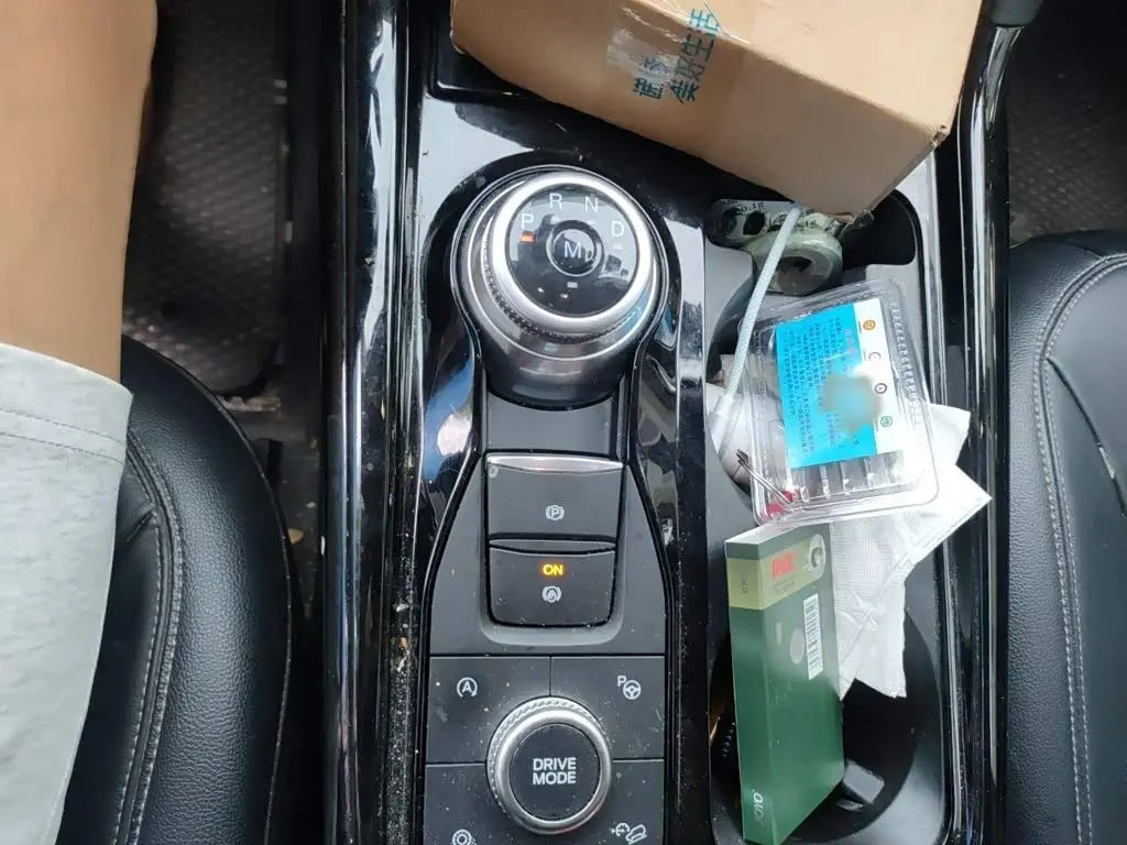 Ford Explorer 2020 — Photo 7/20