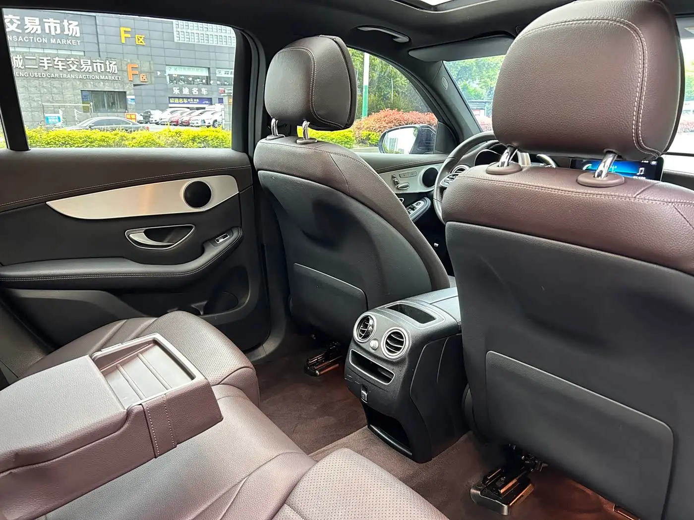 Mercedes-Benz GLC 2021 — Фото 17/19
