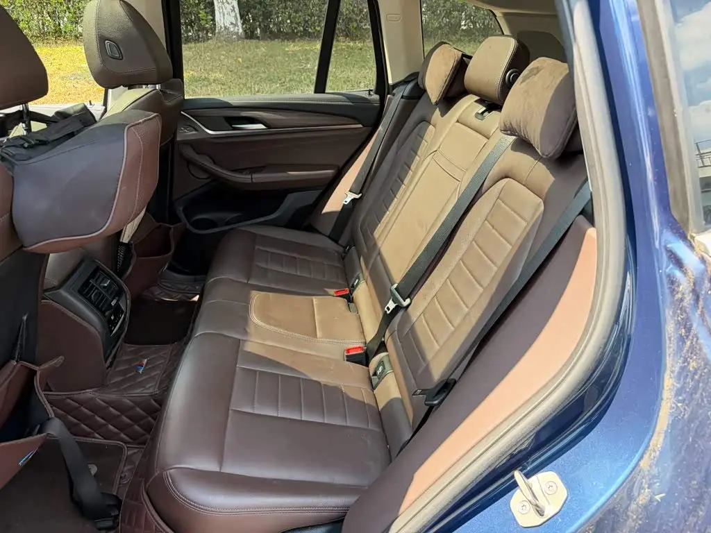 BMW X3 2021 — Фото 12/14