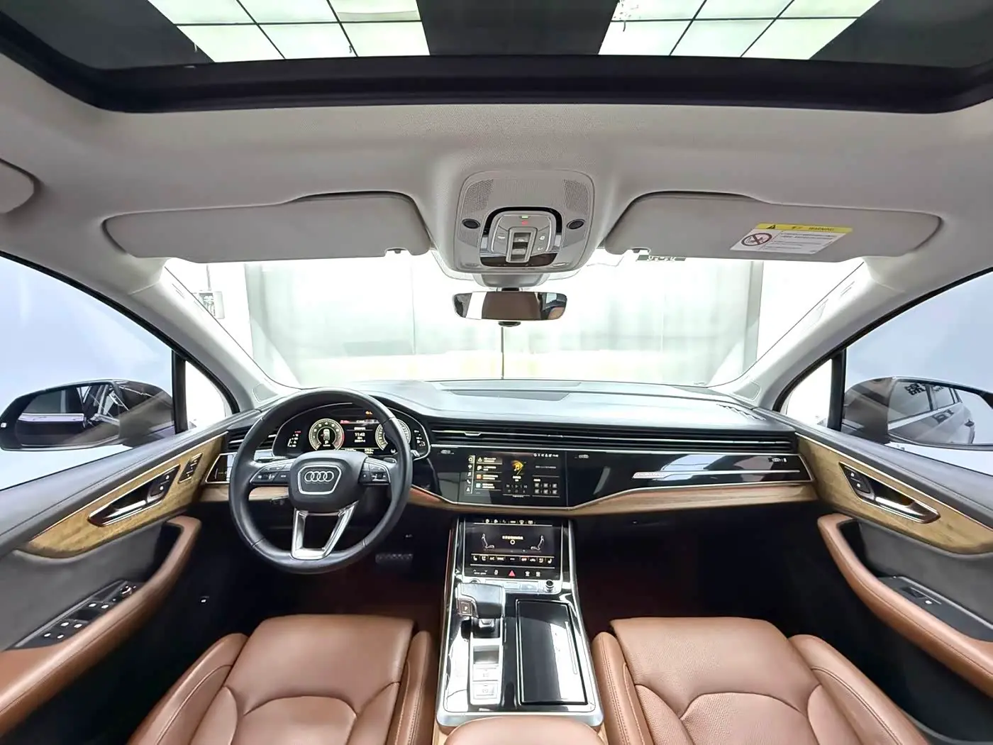Audi Q7 2021 — Photo 6/9