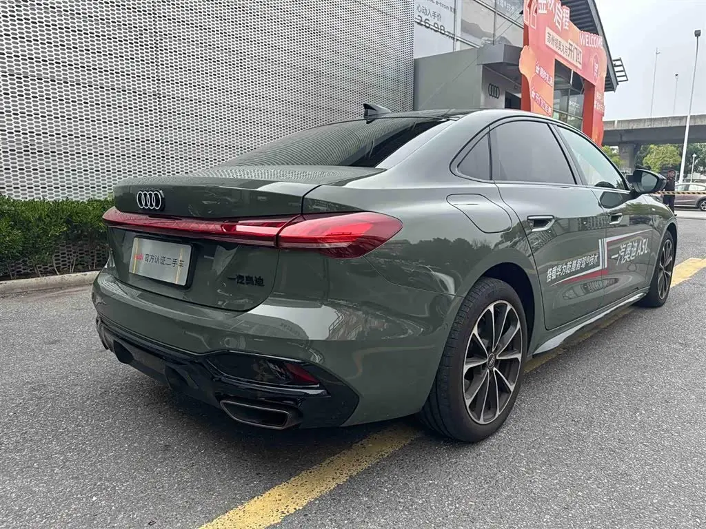 Audi A5L 2025 — Photo 6/20