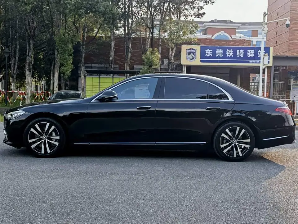 Mercedes-Benz S-Class 2022 — Photo 4/20