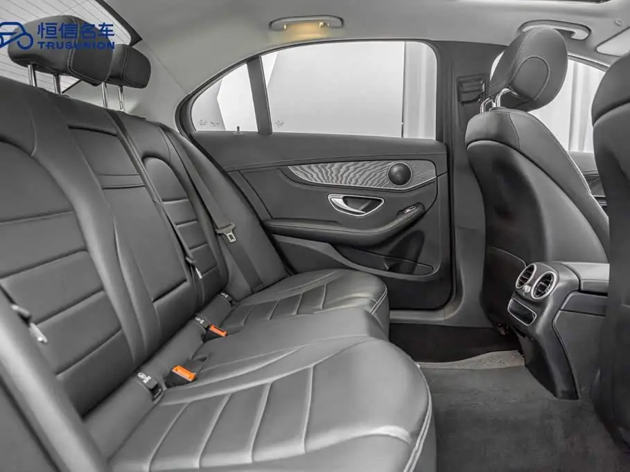 Mercedes-Benz C-Class 2019 — Şəkil 16/20