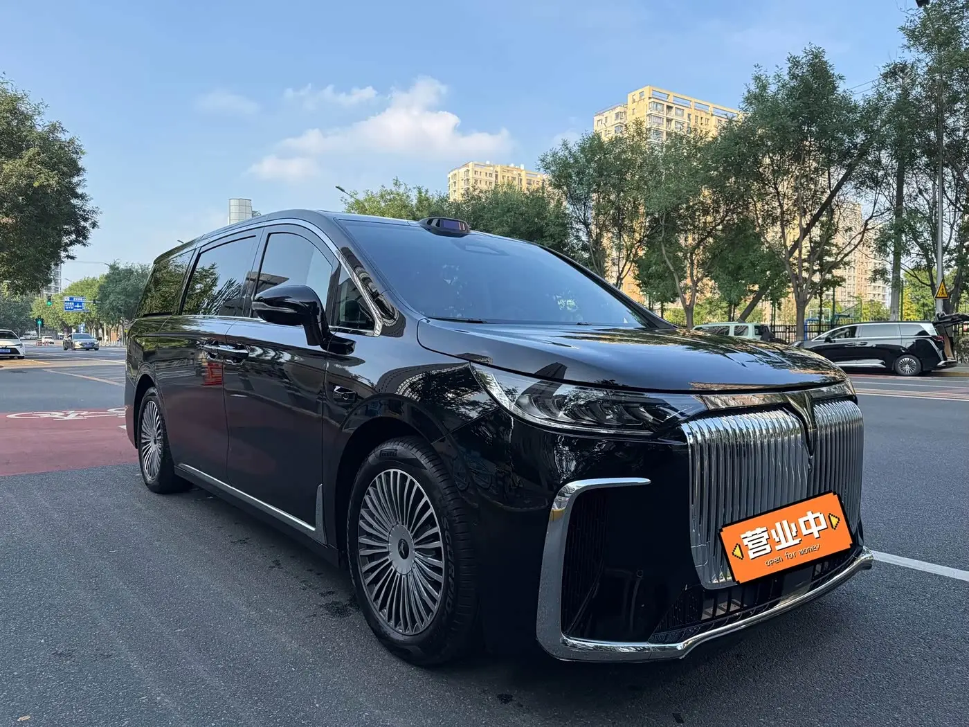 Voyah Auto Voyah Dreamer 2024 — Photo 3/17