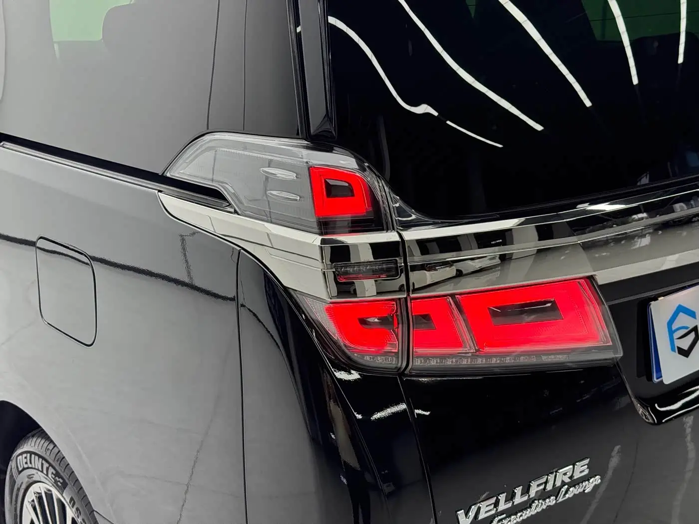 Toyota Vellfire 2020 — Photo 15/18