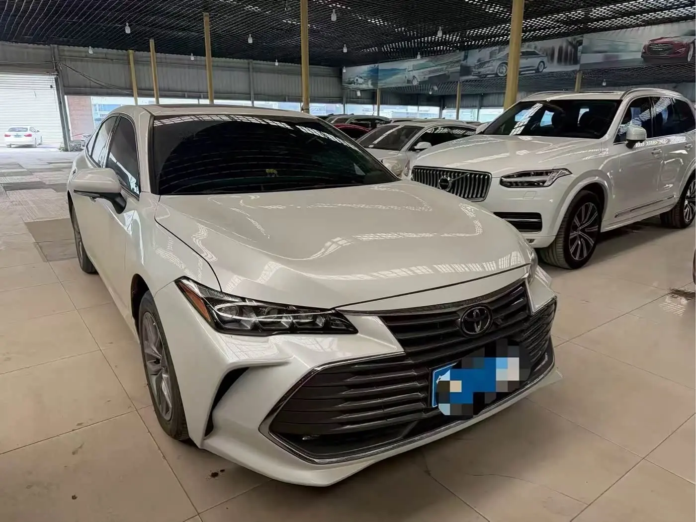 Toyota Avalon 2021 — Фото 2/5