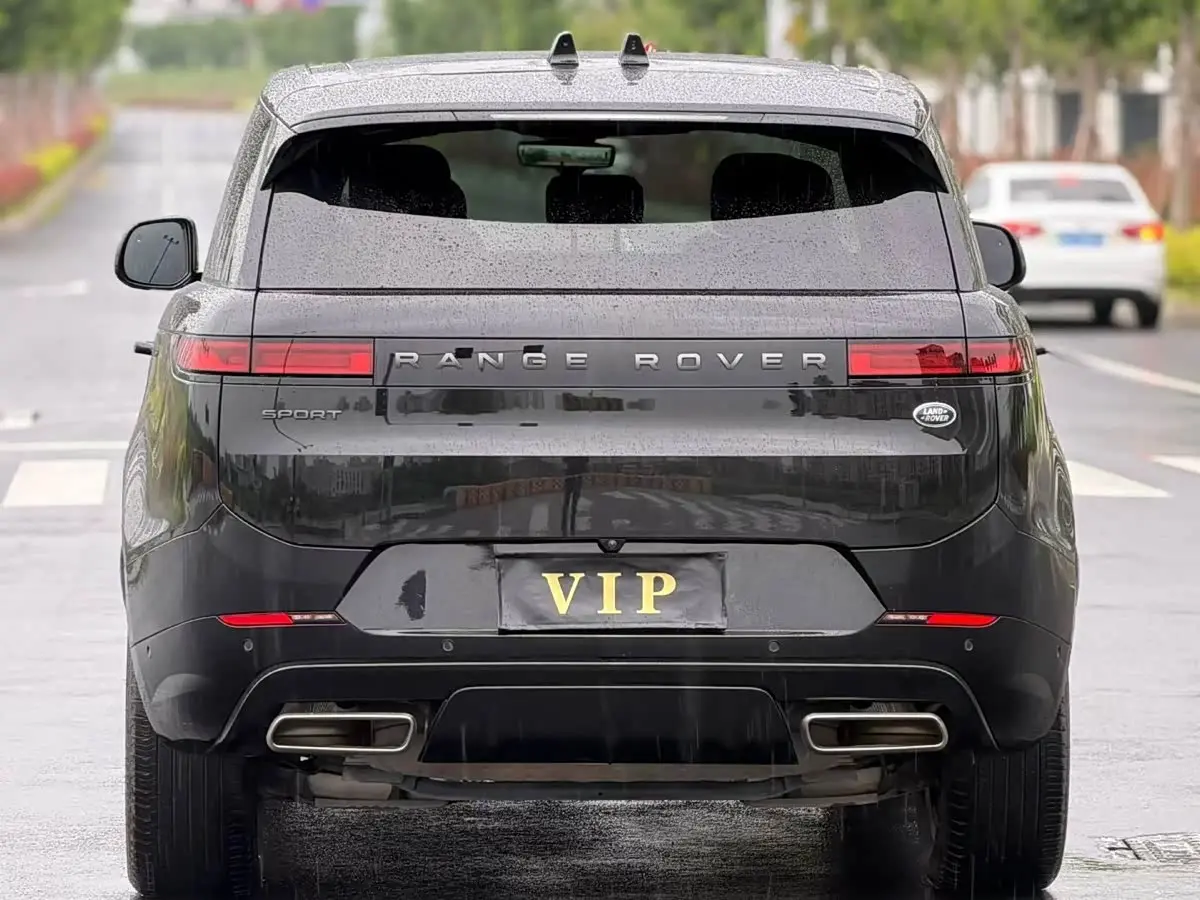 Land Rover Range Rover Sport 2024 — Photo 18/18